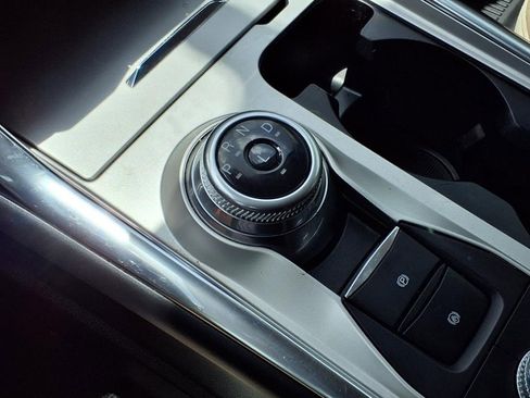 Used 2022 Ford Explorer Limited w/ Equipment Group 301A image 19