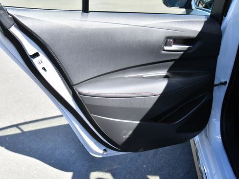 Used 2024 Toyota Corolla SE w/ SE Package image 37