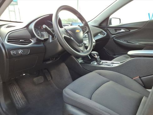 Used 2024 Chevrolet Malibu LT image 17