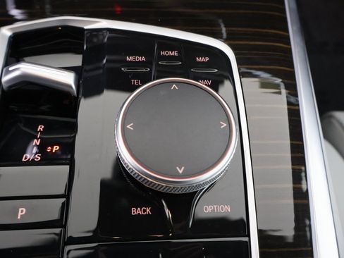 Used 2026 BMW X7 xDrive40i w/ M Sport Package image 5