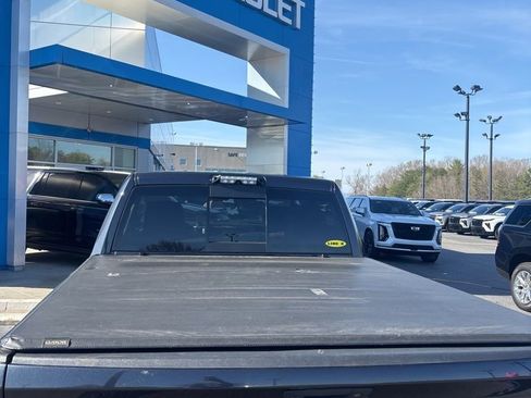 Used 2017 RAM 2500 Laramie w/ Convenience Group image 12