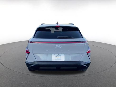 Used 2025 Hyundai Kona SEL image 12