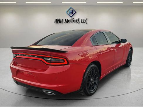 Used 2017 Dodge Charger SE w/ Popular Equipment Group image 5