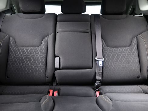 Used 2019 Jeep Compass Sport FWD image 16
