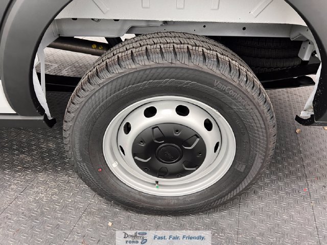 New 2026 Ford Transit 250 148 Medium Roof w/ Load Area Protection Package RWD image 26