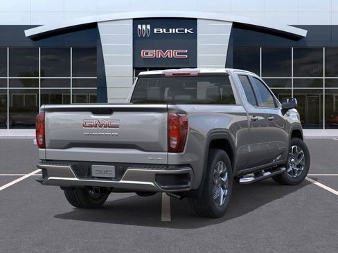 New 2026 GMC Sierra 1500 SLE image 8