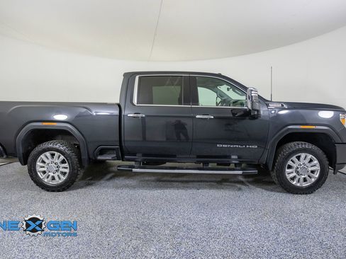 Used 2020 GMC Sierra 2500 Denali w/ Denali Ultimate Package AWD/4WD image 8