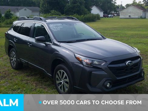 Used 2024 Subaru Outback Premium AWD/4WD image 3