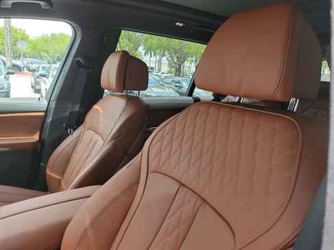 New 2027 BMW X7 xDrive40i w/ M Sport Package AWD/4WD image 14