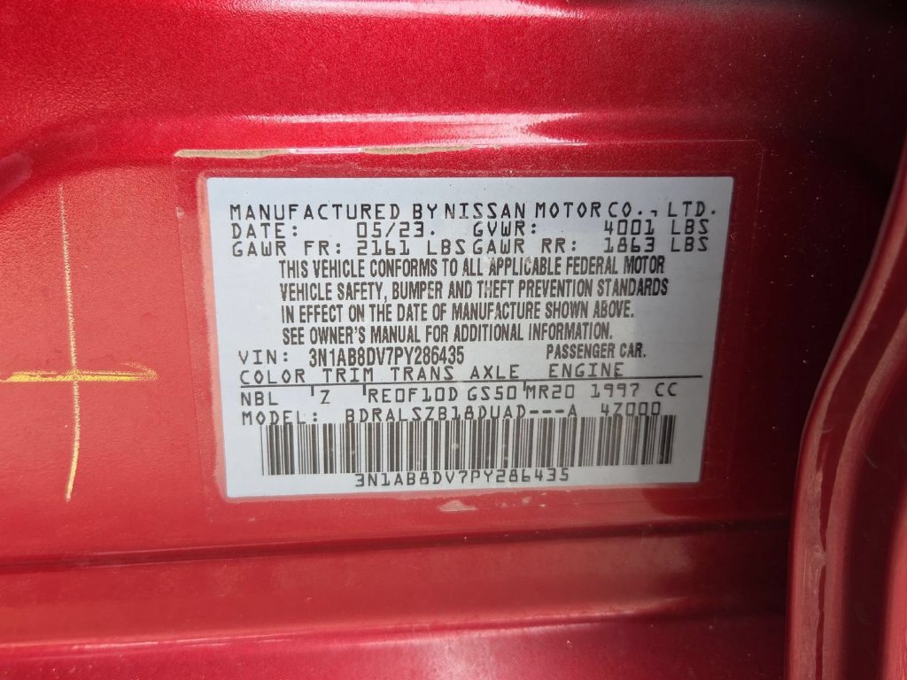 Used 2023 Nissan Sentra SR w/ SR Premium Package FWD image 32