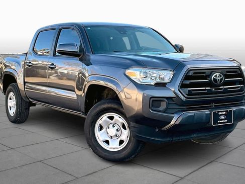 Used 2019 Toyota Tacoma SR image 3