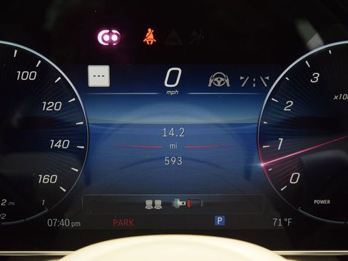 Used 2024 Mercedes-Benz Maybach S 580 4MATIC image 26