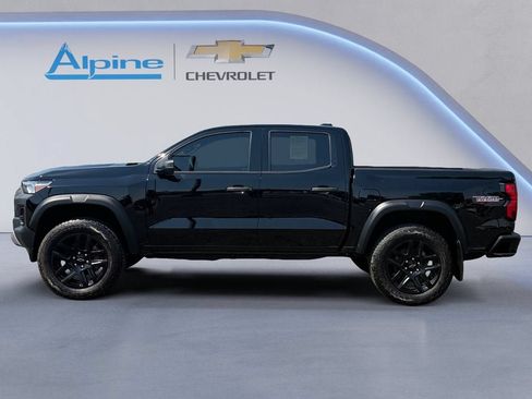 Used 2024 Chevrolet Colorado Trail Boss AWD/4WD image 2