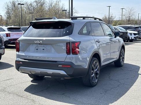 Used 2022 Kia Sorento X-Line EX image 2