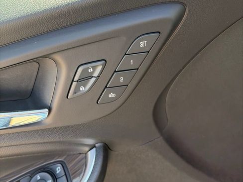 Used 2023 Chevrolet Malibu LT FWD image 11