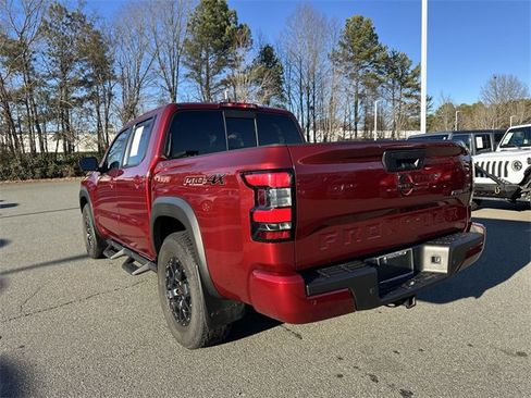 Used 2022 Nissan Frontier PRO-4X w/ Pro-4X Premium Package image 3