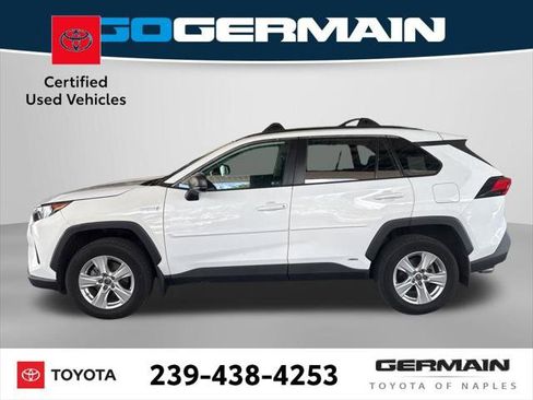Certified 2021 Toyota RAV4 LE AWD/4WD image 3