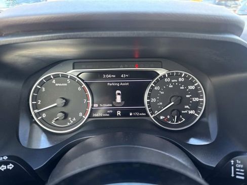 Used 2022 Nissan Rogue SV image 34