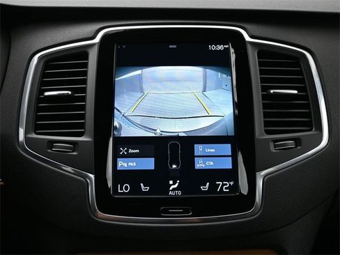 Used 2022 Volvo XC90 T6 Momentum image 21