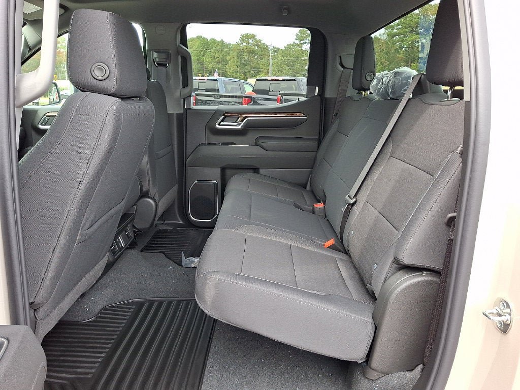 New 2026 Chevrolet Silverado 1500 RST AWD/4WD image 7