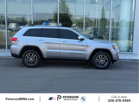 Used 2018 Jeep Grand Cherokee Limited w/ Luxury Group II AWD/4WD image 6