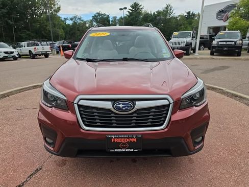 Used 2021 Subaru Forester Premium AWD/4WD image 8