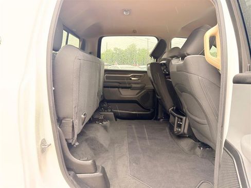 Used 2020 RAM 1500 Big Horn AWD/4WD image 23