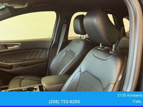 Used 2022 Ford Edge ST-Line w/ Cold Weather Package image 15