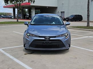 Used 2023 Toyota Corolla LE FWD video 2
