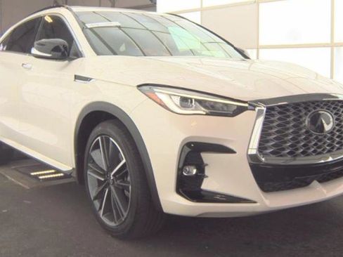 Certified 2023 INFINITI QX55 Luxe w/ Cargo Package AWD/4WD image 4