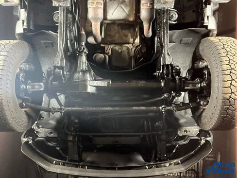 Used 2015 Ford F250 XL w/ Snow Plow Prep Package image 16