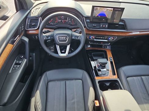 Used 2023 Audi Q5 2.0T Premium w/ Convenience Package image 15