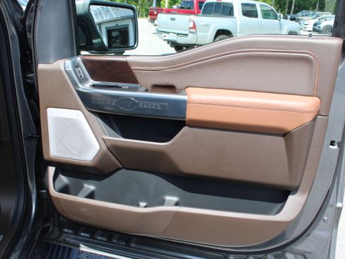 Used 2025 Ford F150 King Ranch w/ FX4 Off-Road Package AWD/4WD image 17