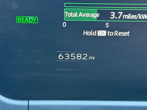 Used 2023 Toyota bZ4X XLE image 27