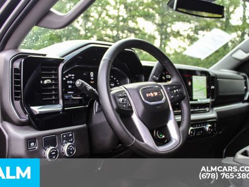 Used 2025 GMC Sierra 1500 SLT RWD image 21