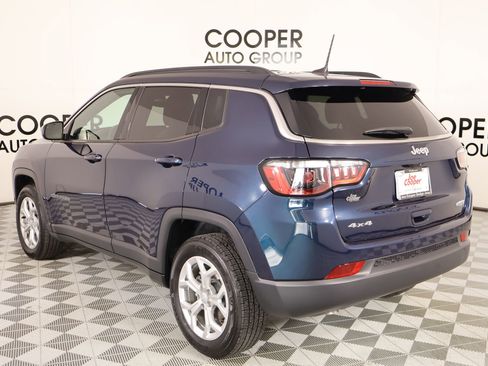 Used 2024 Jeep Compass Latitude image 22