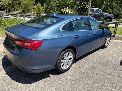 Used 2024 Chevrolet Malibu LT FWD image 2