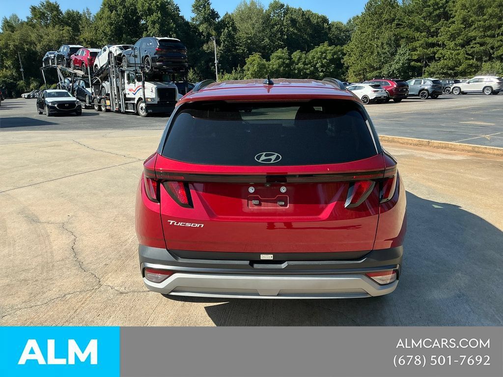 Used 2025 Hyundai Tucson SEL FWD image 5