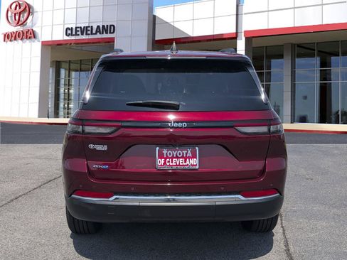 Used 2024 Jeep Grand Cherokee Limited 4xe AWD/4WD image 6