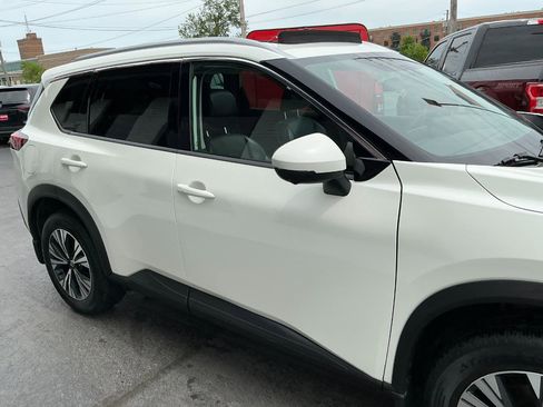 Used 2021 Nissan Rogue SV w/ Premium Package FWD image 28