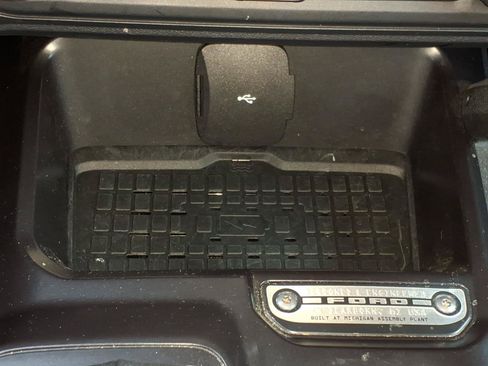 Certified 2024 Ford Bronco Outer Banks AWD/4WD image 21