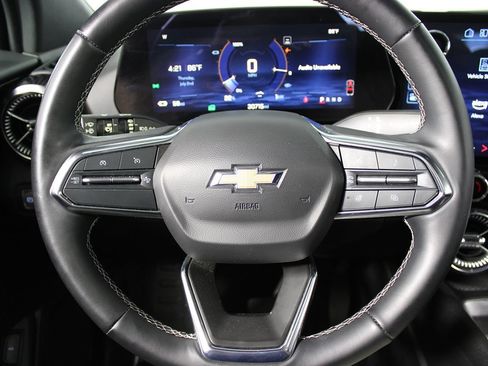 Used 2024 Chevrolet Blazer EV LT AWD/4WD image 13