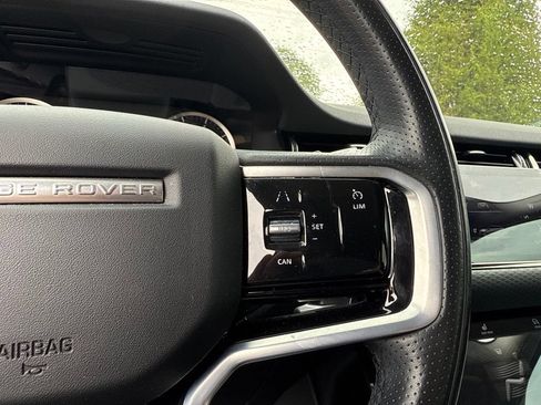 Used 2022 Land Rover Range Rover Evoque R-Dynamic S AWD/4WD image 8