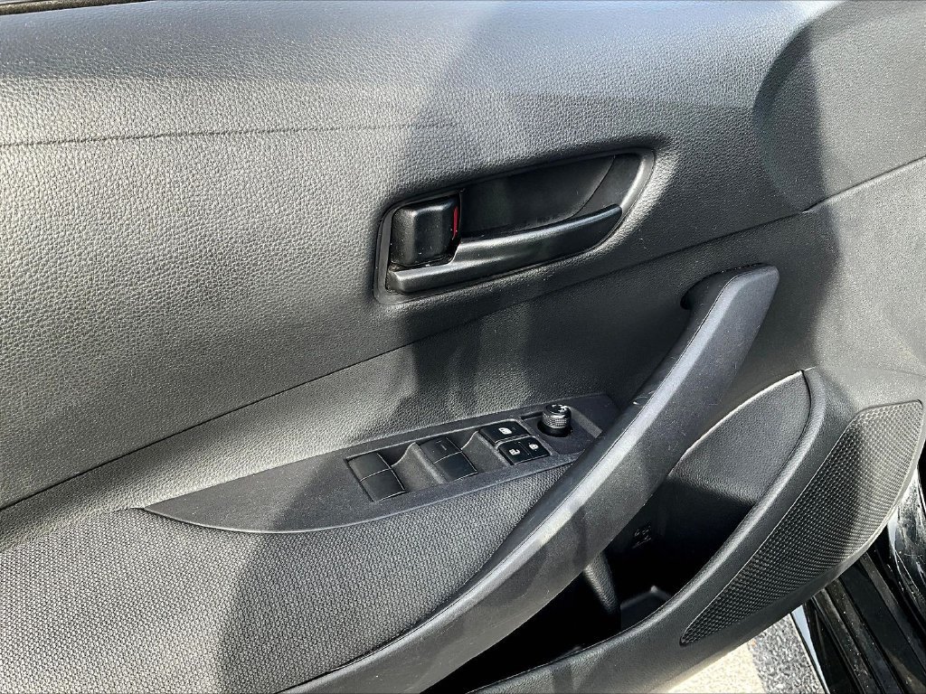 Used 2024 Toyota Corolla LE FWD image 18