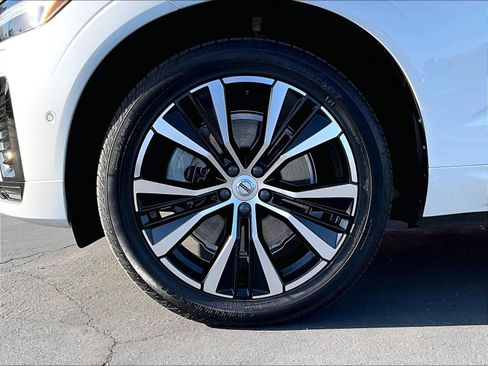 Used 2023 Volvo XC60 T8 Plus AWD/4WD image 11