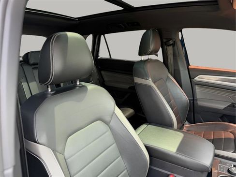 Used 2021 Volkswagen Atlas Cross Sport SEL Premium R-Line AWD/4WD image 35