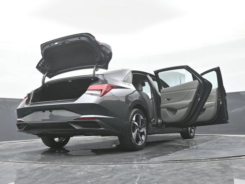Used 2023 Hyundai Elantra SEL w/ Convenience Package FWD image 49