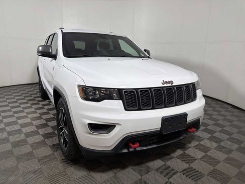 Used 2021 Jeep Grand Cherokee Trailhawk AWD/4WD image 2