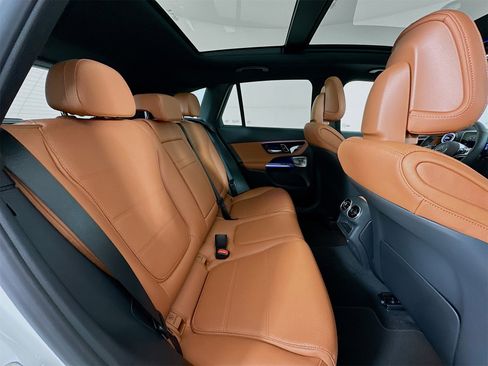 New 2026 Mercedes-Benz GLC 300 4MATIC image 30