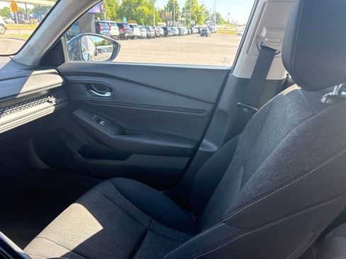 Used 2024 Honda Accord EX image 19